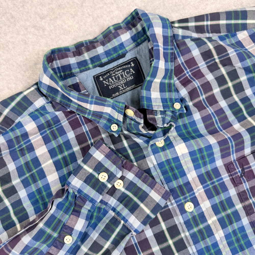 Nautica Plaid Button Down Shirt Mens XL Blue Green Purple Excellent Long Sleeve